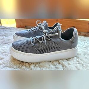 J/Slides Demetria Women's Knit Platform Sneakers, Size 6M, Grey, White